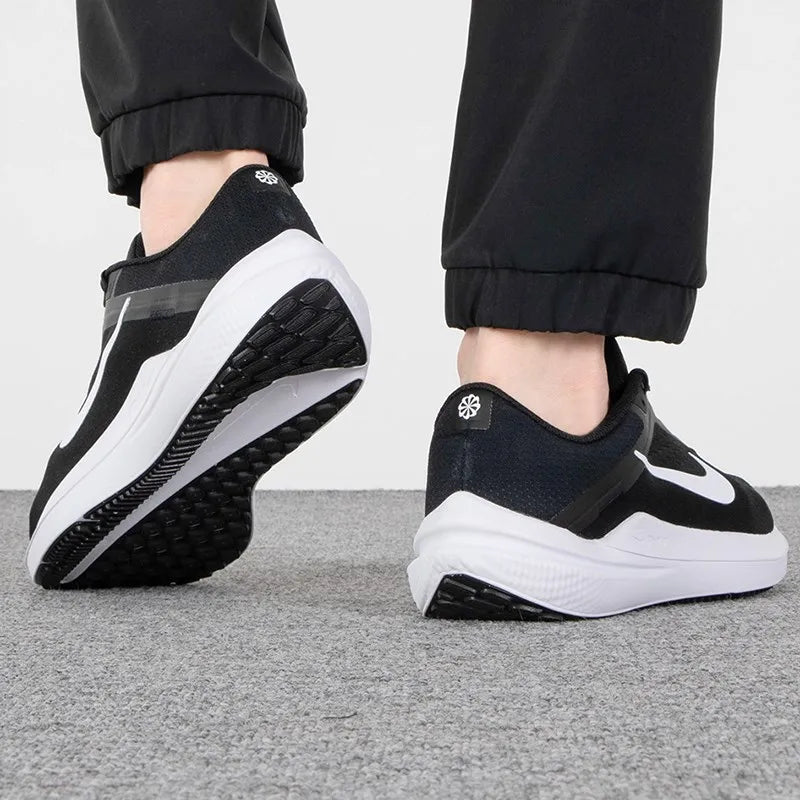 Nike men's running shoes DV